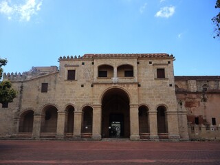 Fototapeta premium Historic Primatial Cathedral of America in Santo Domingo Colonial Zone