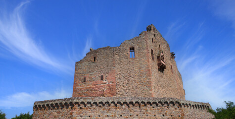 View , old ruins, Windeck castle , Weinheim, Baden-Württemberg, Germany © Ina Meer Sommer