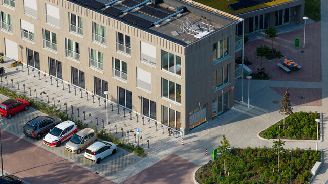 Aerial view of prefabricated housing construction in Zoetermeer, showing fast modular building as a solution for the growing housing shortage.