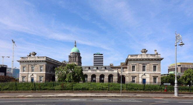 The Custom House is a neoclassical 18th century building in Dublin, Ireland which houses the Department of Housing, Local Government and Heritage. 