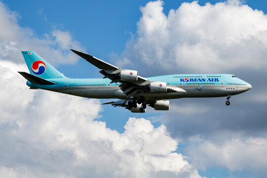 Korean Air Boeing 747-8 (HL7636) on landing approach at Frankfurt Airport on June 28, 2017 in Frankfurt am Main, Germany