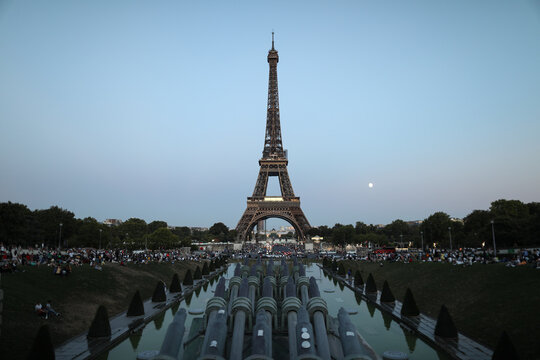 eiffel tower paris france