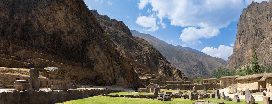 Sacred Valley, Peru, Cusco, Ollantaytambo Inca archaeological site and an indigenous town with original native population and artisan market