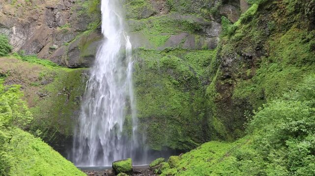 Upper Multnomah Falls - Columbia River Gorge, Oregon