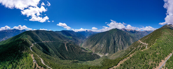 Aerial photo of Lancang River Canyon, Mangkang Jueba Mountain, 318 Sichuan Tibet Line, Xizang © 晓晓 任