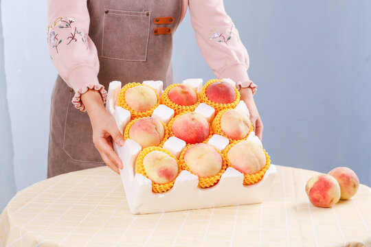 Fresh Peaches in Gift Box Presentation - Premium Fruit Packaging Display