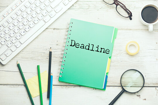 Sticker paper with word DEADLINE