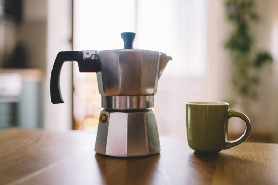 Perfect coffee with moka pot coffee maker