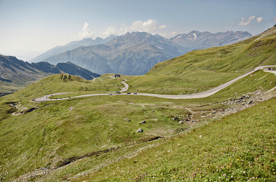 Austria, East Tyrol, Hohe Tauern National Park, mountainscape with scenic road