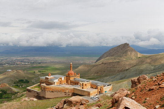 Turkey, Eastern Anatolia, Agri province, Dogubeyazit, Ishak Pasha Palace