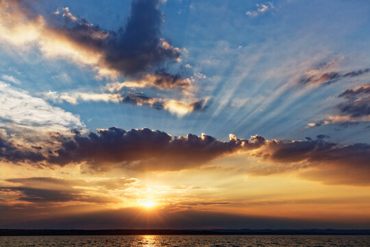 Austria, Burgenland, Illmitz, Lake Neusiedl at sunset