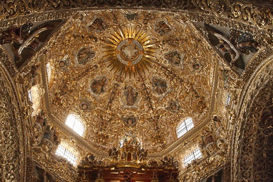 A splendid ornamentation on dome of Santo Domingo church, Mexico