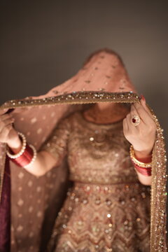 Asian Pakistani brides accessories