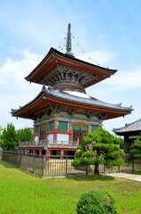Obraz premium 酒見寺 多宝塔
