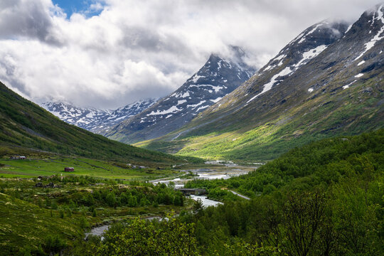 Scenic route Sognefjellet travels from the cultural landscape in Lom across the highest mountain pass in Norway to the innermost part of Sognefjorden.