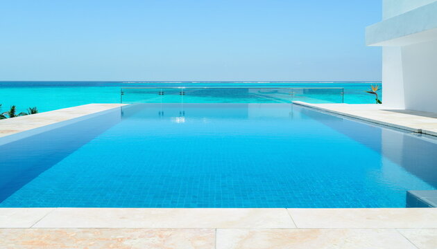 Stunning infinity pool under a clear blue sky 青空の下の素晴らしいインフィニティプール