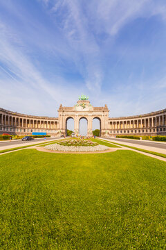 Belgium, Brussels, Parc du Cinquantenaire, Triumphal Arch, Colonnades