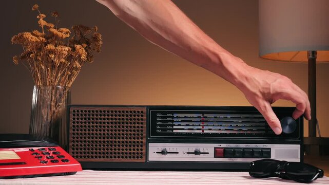 Old Retro AM FM Radio with tubes, Hand Changing stations , bulb vintage music player.