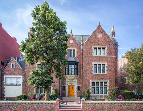 Exterior view of 770 Eastern Parkway in Crown Heights, Brooklyn, New York.