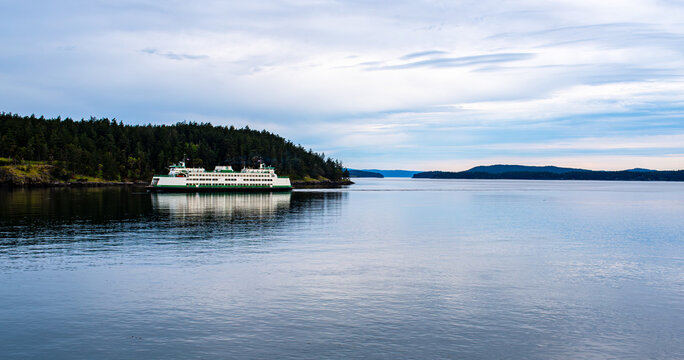 Ferry makes way through the Salish Sea in Washington