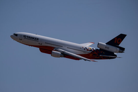 Sunport International Airport 8-7-2026 Albuquerque NM, USATanker 910 McDonnell Douglas DC-10-30 N612AX departing Albuquerque in support of the Frijoles fire north of Santa Fe, NM
