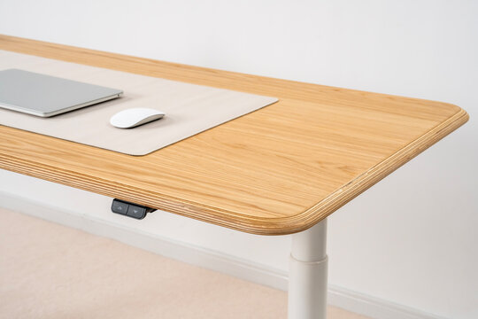 Details of a solid wood business desk