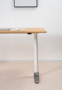 Details of a solid wood business desk
