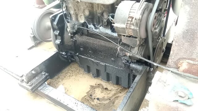 Perkins Diesel Engine Oil Leakage and Vibration During Operation