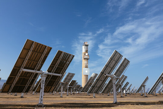 Solar power plant generating clean renewable energy