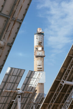 Ashalim power station solar tower with heliostats