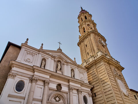 Facade and Bell Tower of the Cathedral of the Savior of Zaragoza, also called La Seo. Zaragoza, Arag&oacute;n, Spain, Europe