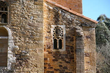 Fototapeta premium Iglesia de San Miguel de Lillo, Oviedo, Asturias, España