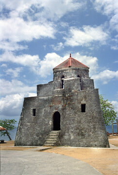 Der Punta Cruz Watchtower auf Bohol