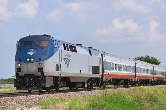 A northbound Amtrak Lincoln Service train passing through northeastern Illinois on its route between St. Louis and Chicago.