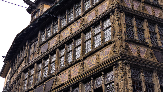 Maison Kammerzell building facade showcasing detailed Gothic and Renaissance architecture