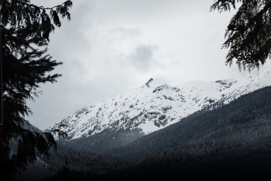 Red Peak 2 Peak gondola crossing snowy mountains in winter, Whistler Blackcomb, Canada