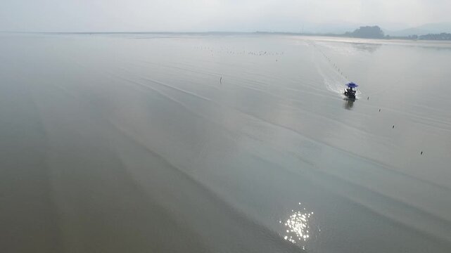 Korea Gochang tidal flat UNESCO World Heritage migratory birds sea experience fishing traditional fish trap Korea 고창 갯벌 유네스코 세계유산 철새 바다 갯벌체험 고기잡이 어업 어살 전통어법 수산물 해양