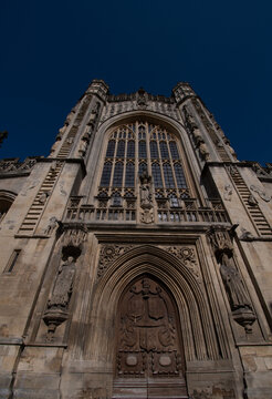 The exterior of Bath Abbey