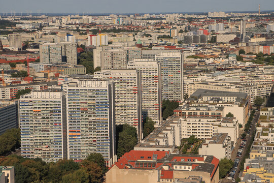 Berliner H&auml;usermeer, Blick &uuml;ber die Luisenstadt in Richtung Osten