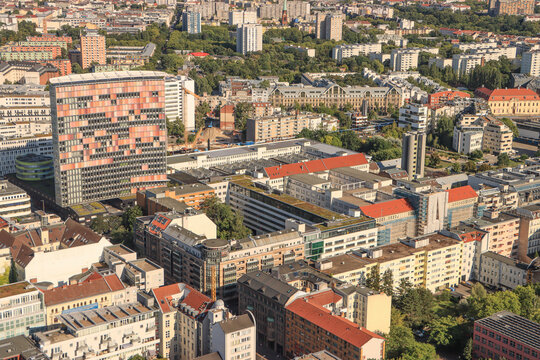 Berliner H&auml;usermeer, Blick auf die Luisenstadt um die Kochstra&szlig;e in Kreuzberg