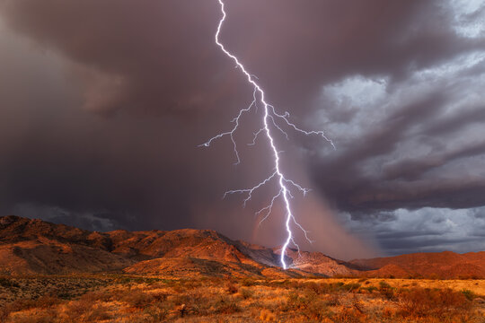 Monsoon lightning storm in Arizona