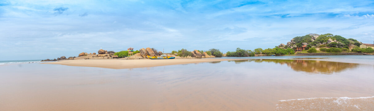 Travel Destination Arugam Bay Beach in Sri Lanka