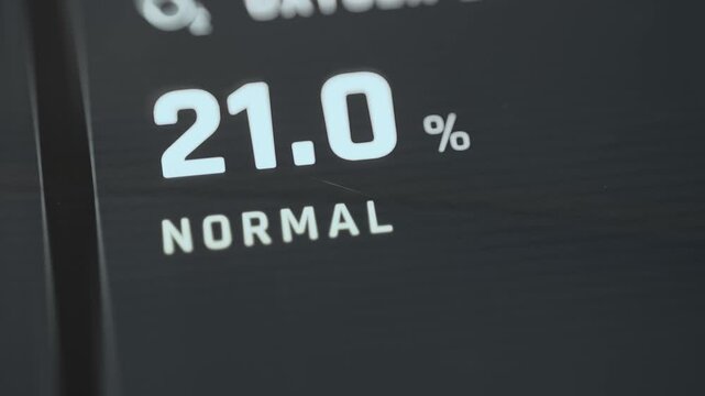 submarine oxygen level remains normal near 21 percent
