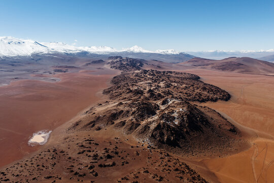 Aerial view of a volcanic cinder cone on the altiplano desert, Sud L&iacute;pez, Potos&iacute;, Bolivia
