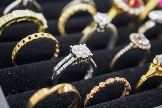 jewelry diamond rings show in luxury retail store window display showcase
