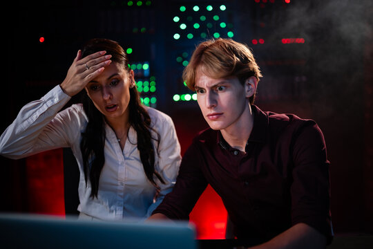 It team experiencing server error in data center