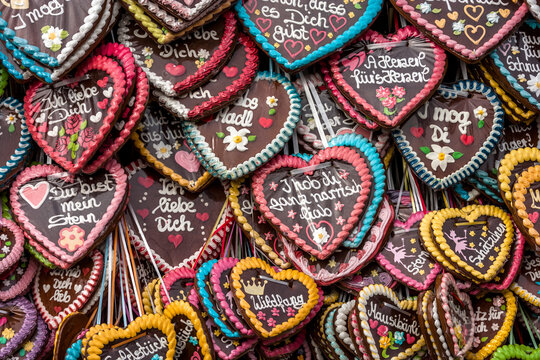 Germany, Bavaria, Munich, gingerbread hearts at the Oktoberfest