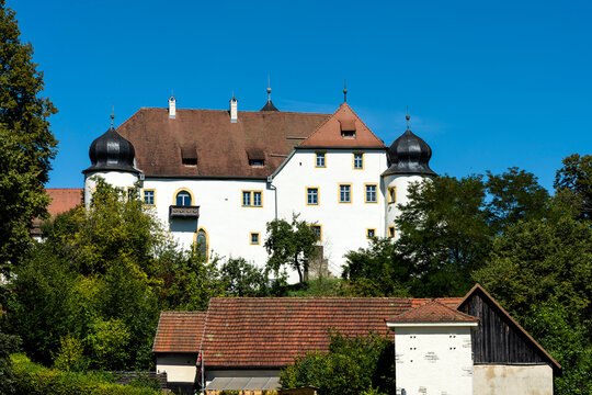 Schloss in Unteraufse&szlig; in der Fr&auml;nkischen Schweiz