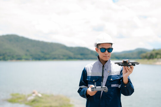 Infrared drone inspection of solar cells improves solar energy efficiency, detects faults, reduces maintenance costs, and optimizes electricity production with smart technology.