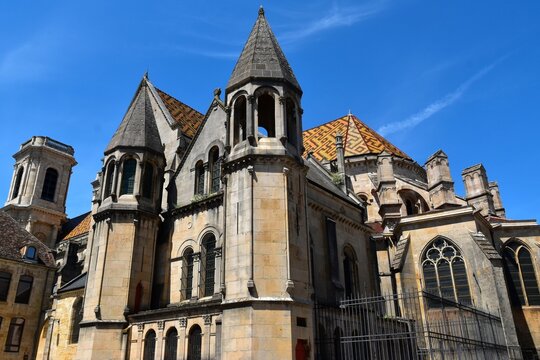 L&rsquo;abside de la cath&eacute;drale Saint-Mamm&egrave;s de Langres en Haute-Marne